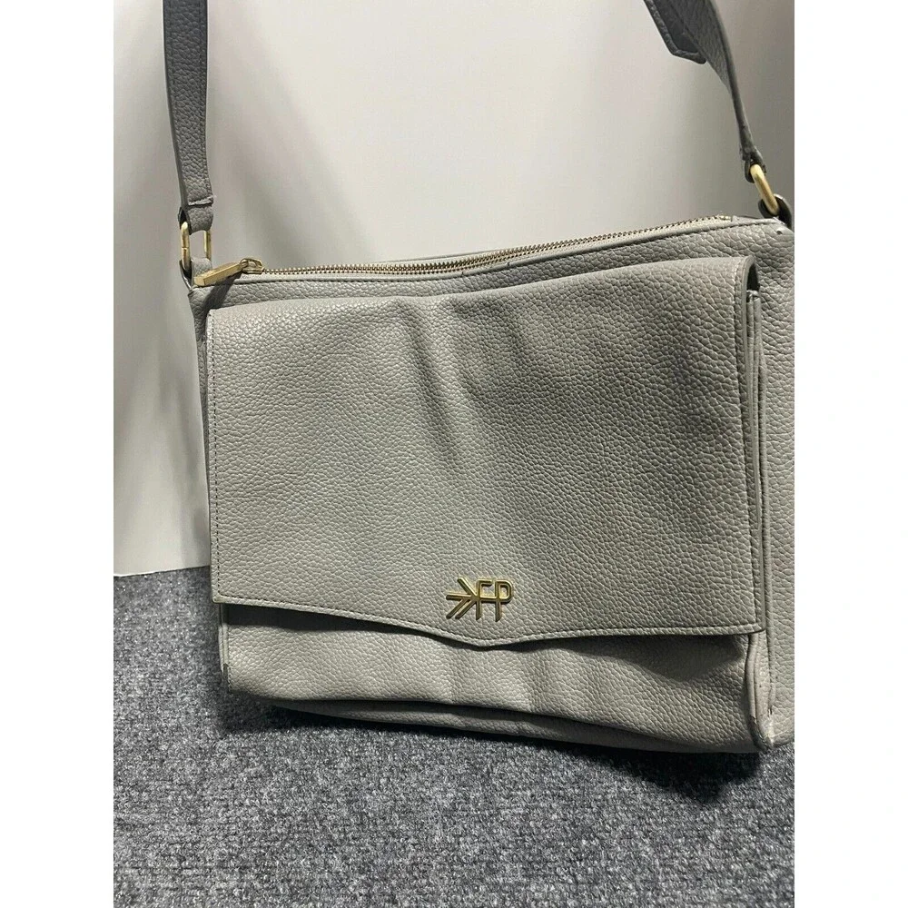 FP Freshly Picked Diaper Crossbody Bag Purse Pocket Wipeable Changing Pad Olive